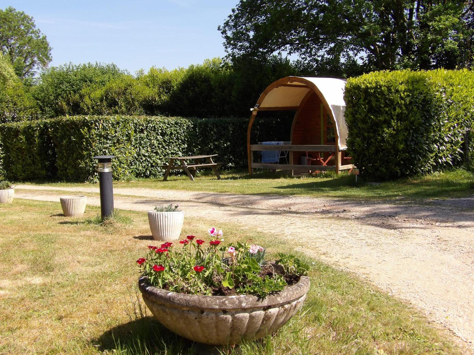 Camping Smile & Braudieres Mézières-sous-Lavardin エクステリア 写真